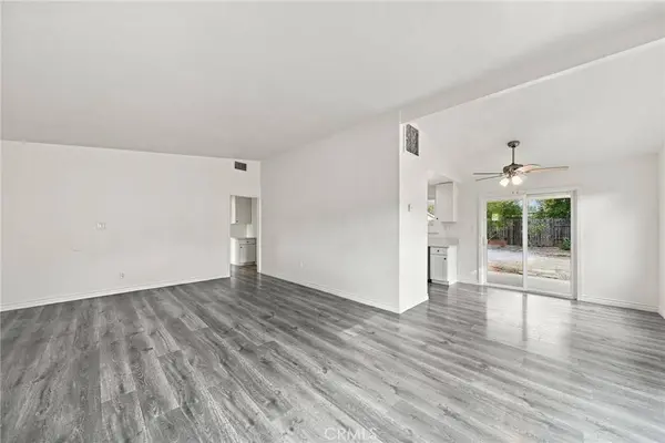 18707 Lull, Reseda, CA 91335