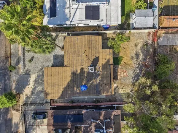 18707 Lull, Reseda, CA 91335