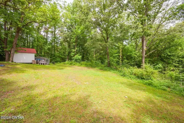 2950 Law RD, Lexington, TN 38351