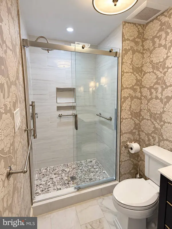 198 TAVISTOCK, Cherry Hill, NJ 08034