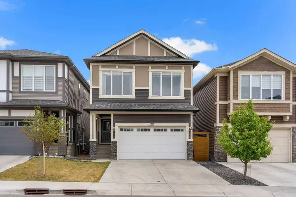 217 Lucas CRES NW, Calgary, AB T3P 1M8