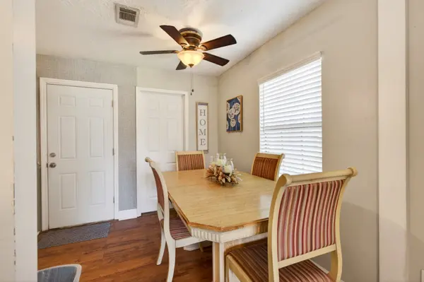 1210 11th St, Pascagoula, MS 39567-7336