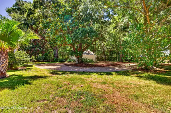 1401 Seacliffe Drive, Gautier, MS 39553