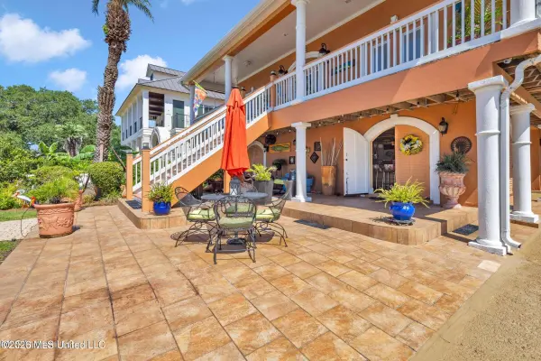 1456 Beach Boulevard, Biloxi, MS 39530