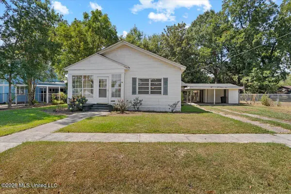 404 Dubose Street, Ellisville, MS 39437