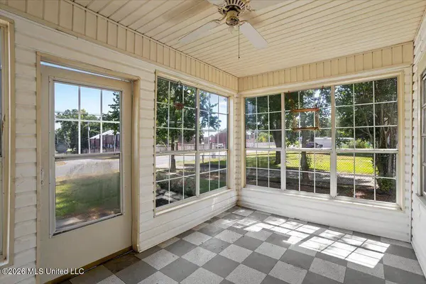 404 Dubose Street, Ellisville, MS 39437
