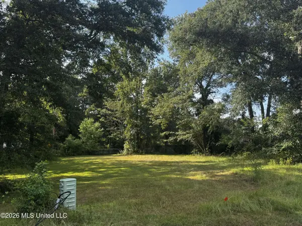 7 Briar Creek Circle, Laurel, MS 39440