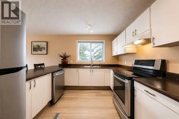 40, 3745 Fonda Way SE, Calgary, AB T2A5W7