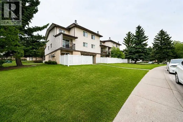 40, 3745 Fonda Way SE, Calgary, AB T2A5W7