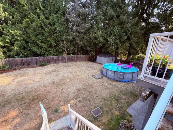 3374 Uplands Dr, Nanaimo, BC V9T 2T5