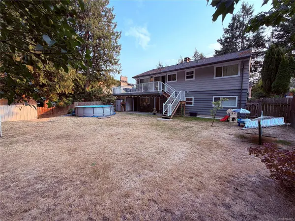 3374 Uplands Dr, Nanaimo, BC V9T 2T5