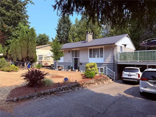 3374 Uplands Dr, Nanaimo, BC V9T 2T5