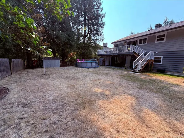 3374 Uplands Dr, Nanaimo, BC V9T 2T5