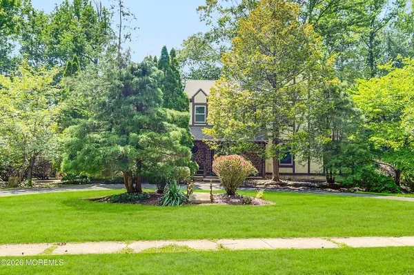 37 Timber Lane, Manalapan, NJ 07726