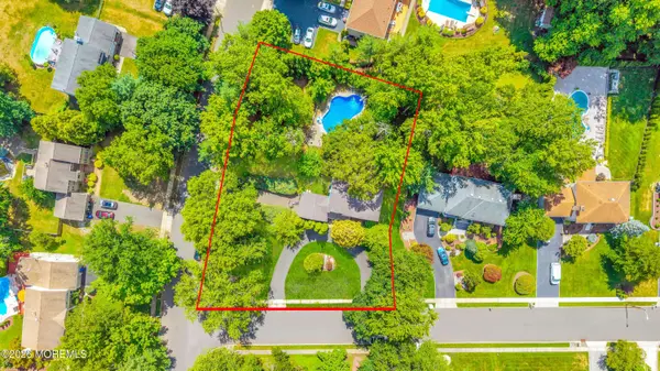37 Timber Lane, Manalapan, NJ 07726