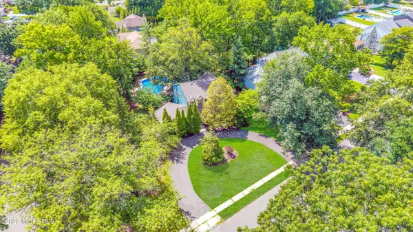 37 Timber Lane, Manalapan, NJ 07726