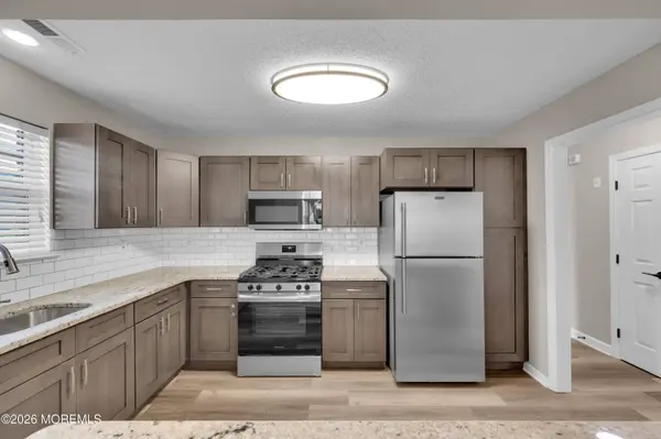 83 Tulip Lane, Freehold, NJ 07728