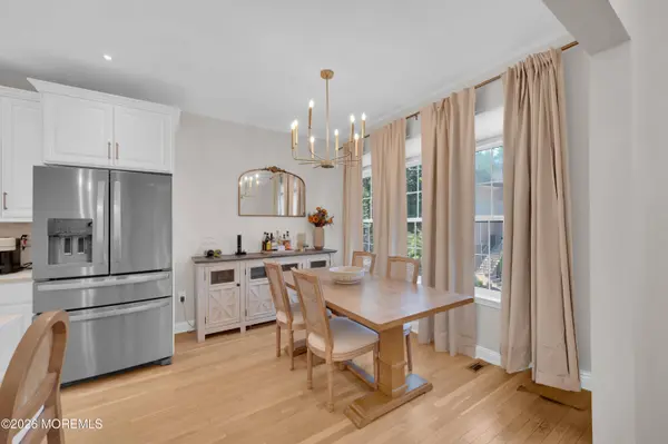 41 W Aspen Way, Matawan, NJ 07747
