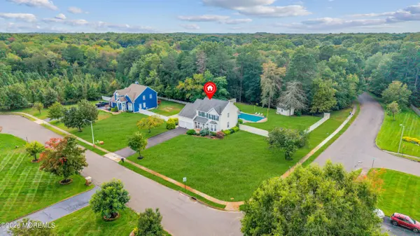 1 Blue Jay Court, Jackson, NJ 08527