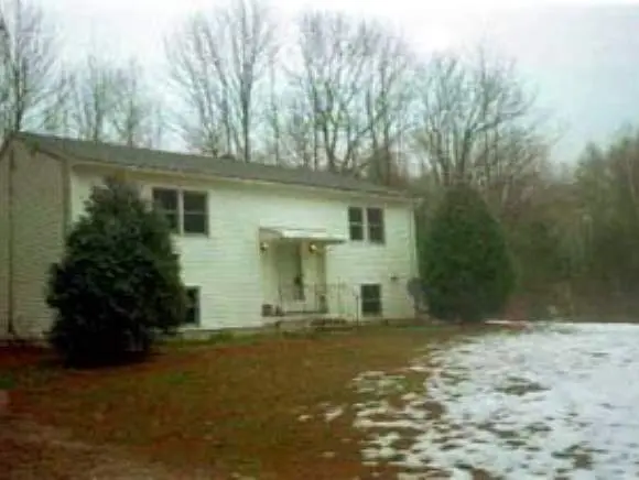 360 Dowboro Rd, Pittsfield, NH 03263-3903