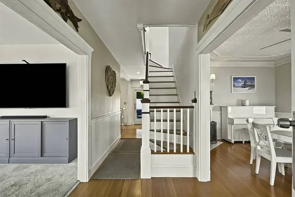 50 Floyd St, Winthrop, MA 02152