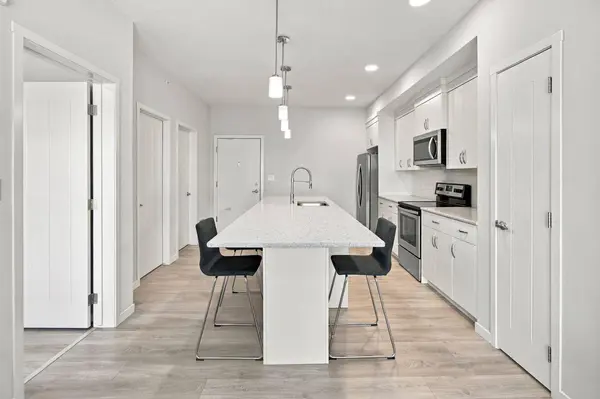 20 Seton PARK SE #414, Calgary, AB T3M 2V4