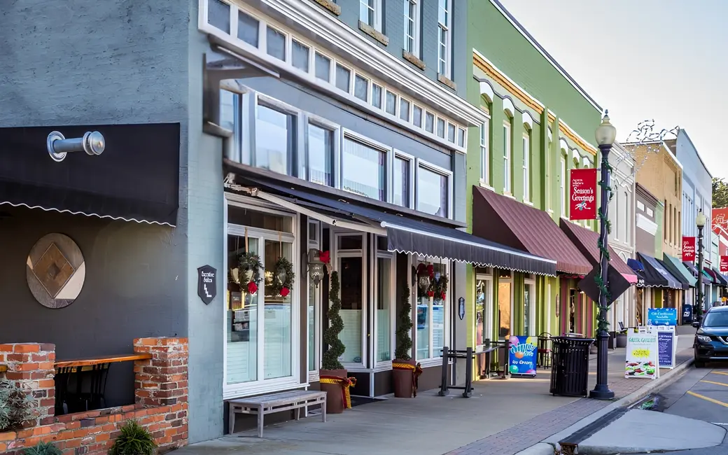 Living in Apex, NC: A Local Guide to Homes, Neighborhoods & Everyday Life