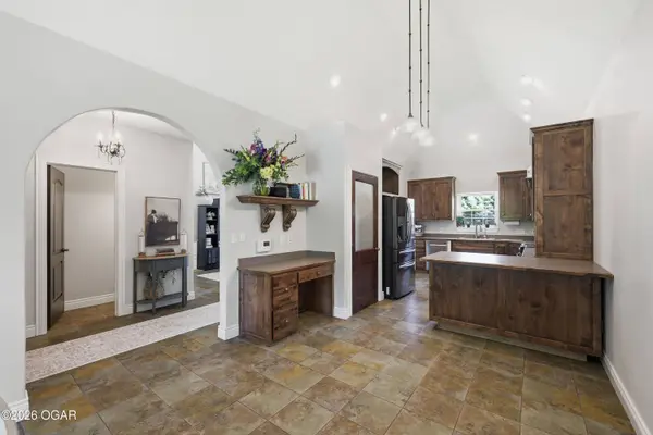 2719 N Park Avenue, Joplin, MO 64801