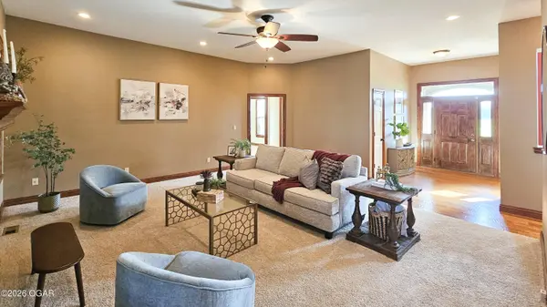 2424 Missouri Avenue, Joplin, MO 64804