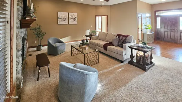 2424 Missouri Avenue, Joplin, MO 64804