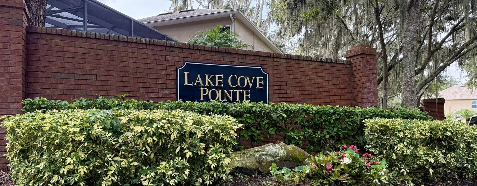 Lake Cove Pointe