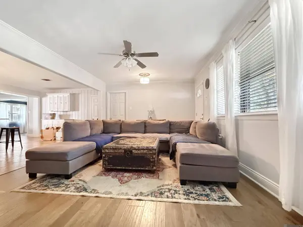 245 S Carrollton Ave, Baton Rouge, LA 70806