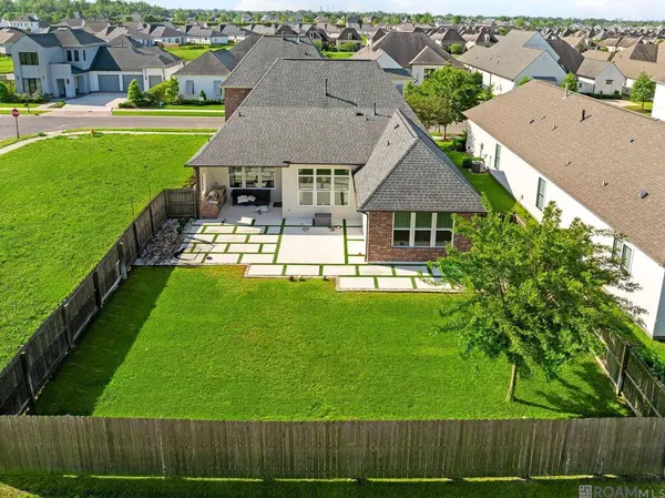 2720 Lexington Lakes Ave, Baton Rouge, LA 70810