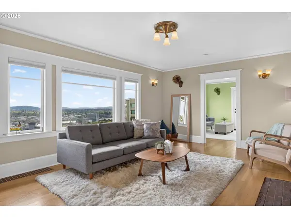 2440 SW HOFFMAN AVE, Portland, OR 97201