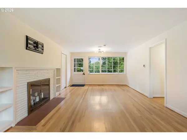 9125 SW GARDEN HOME RD, Portland, OR 97223