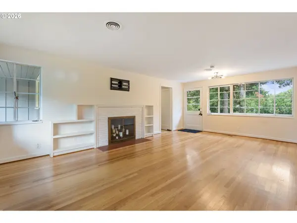 9125 SW GARDEN HOME RD, Portland, OR 97223