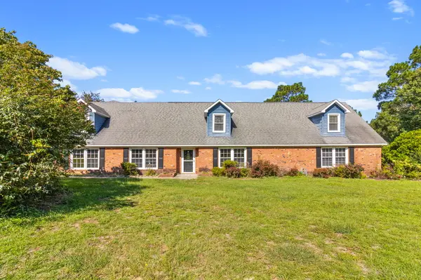 5181 Fame Ln, Fayetteville, NC 28306-9659