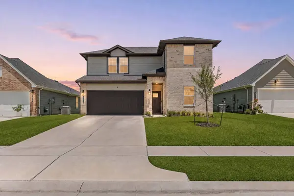 8026 Veneto Green DR