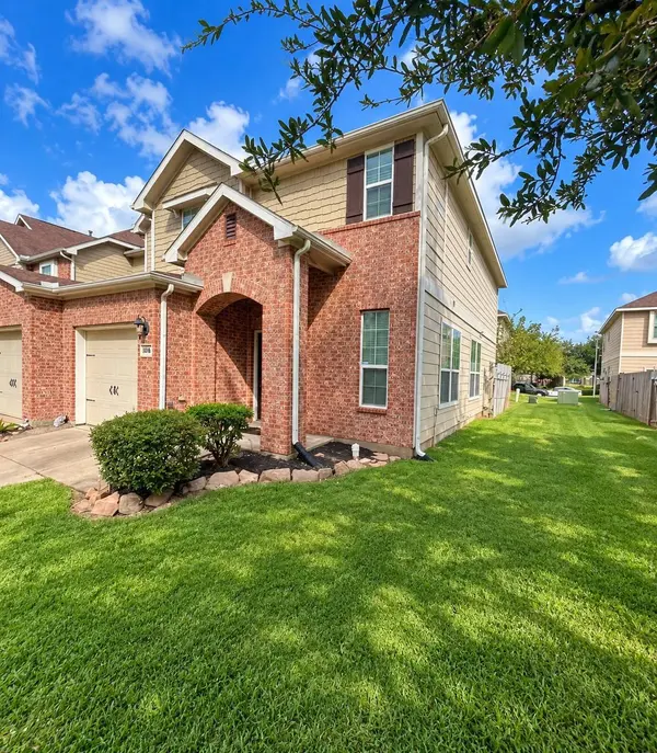 8007 Montague Manor LN, Houston, TX 77072