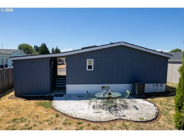 1000 S MCKERN CT #82, Newberg, OR 97132