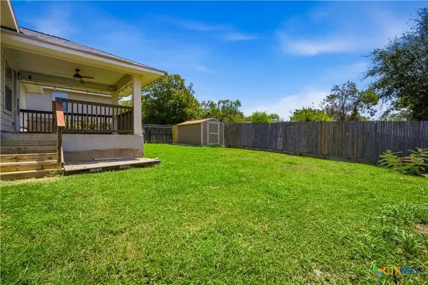 8214 Comanche PASS, Converse, TX 78109