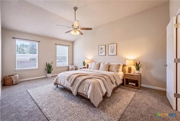 8214 Comanche PASS, Converse, TX 78109