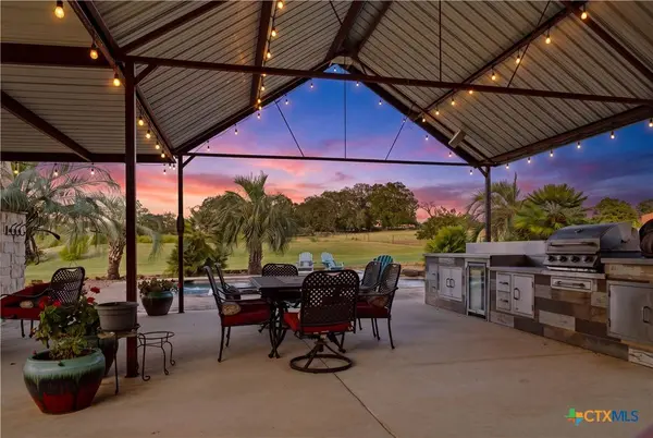 1413 Country Hills DR, La Vernia, TX 78121