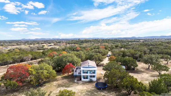 8417 State Highway 16 N, Bandera, TX 78003