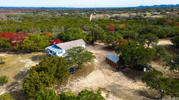 8417 State Highway 16 N, Bandera, TX 78003
