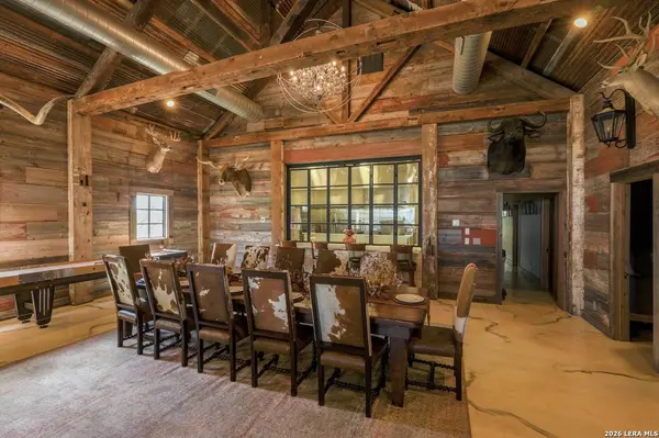 222 El Parisio, Bandera, TX 78003