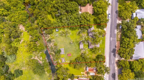 316 W San Antonio Ave, Boerne, TX 78006