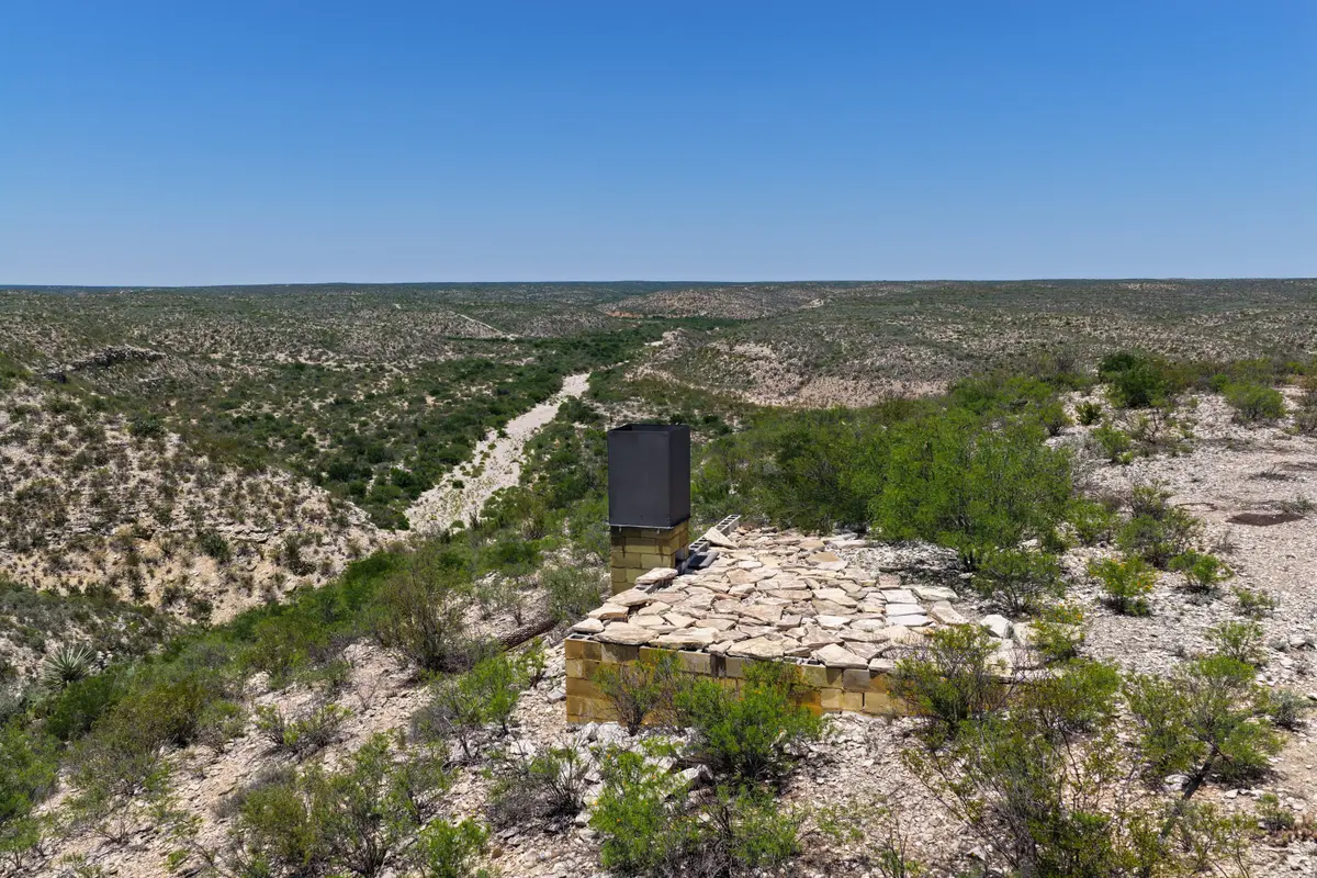 287 Davenport Rd, Dryden, TX 78851