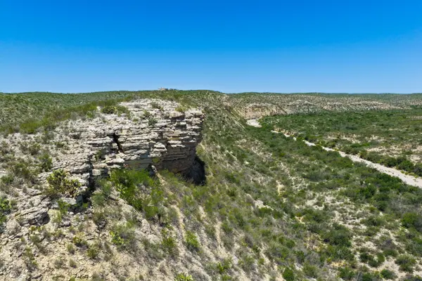 287 Davenport Rd, Dryden, TX 78851