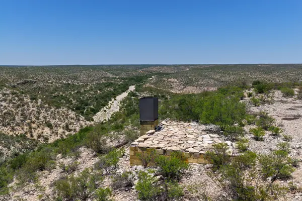 287 Davenport Rd, Dryden, TX 78851